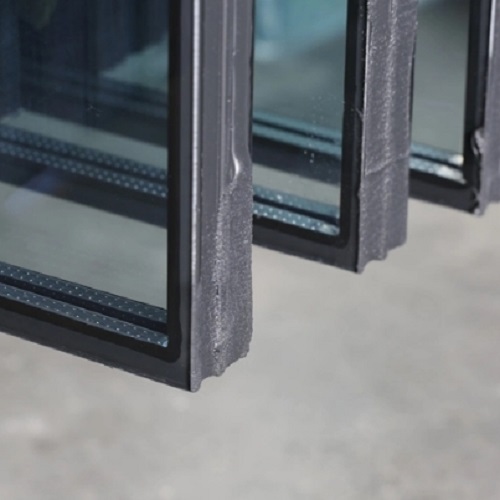 Wärme isoliertes Glas: Hohe Effizienz in der Isolierung, Verbesserung des Komforts